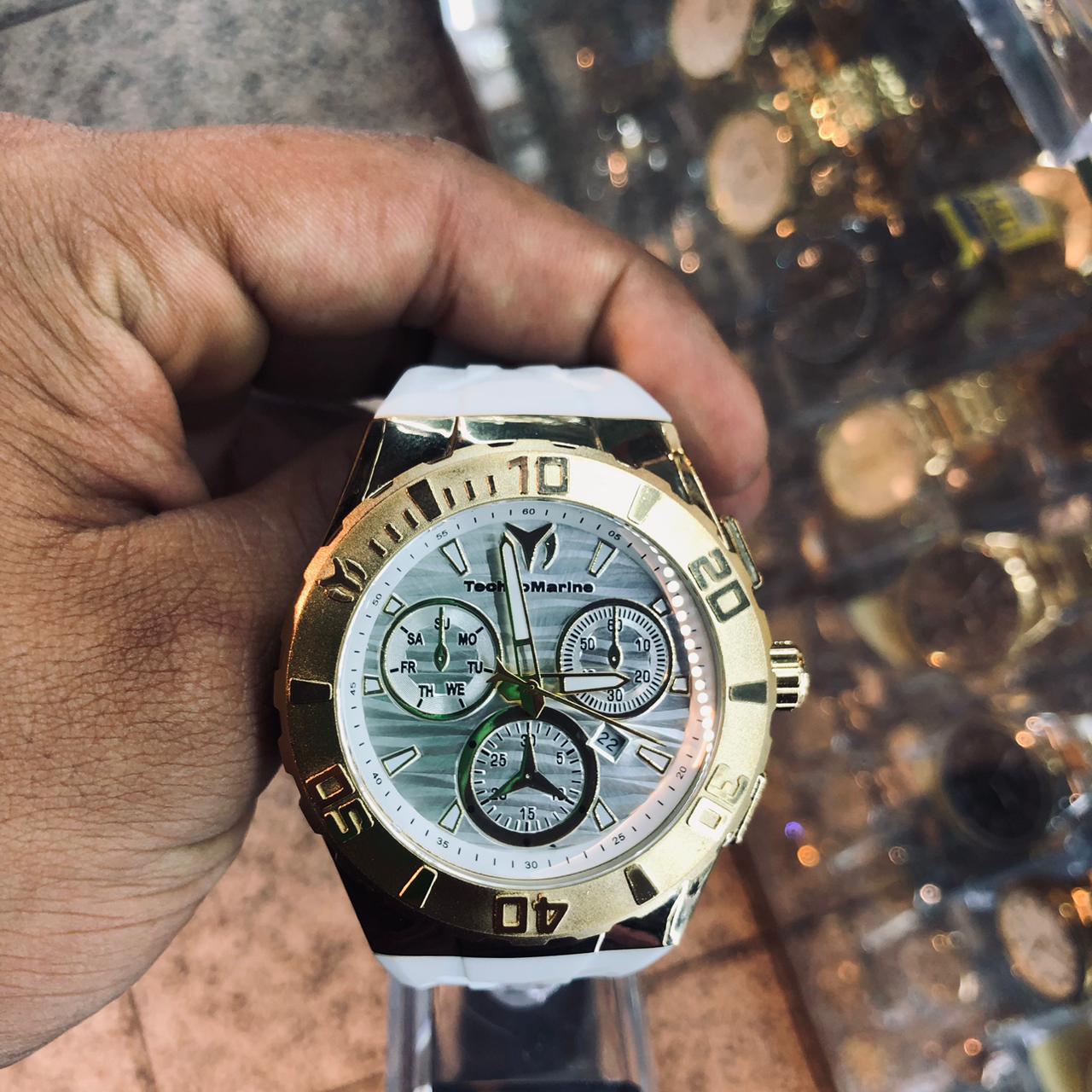 Technomarine Manta con Estuche Acrilico