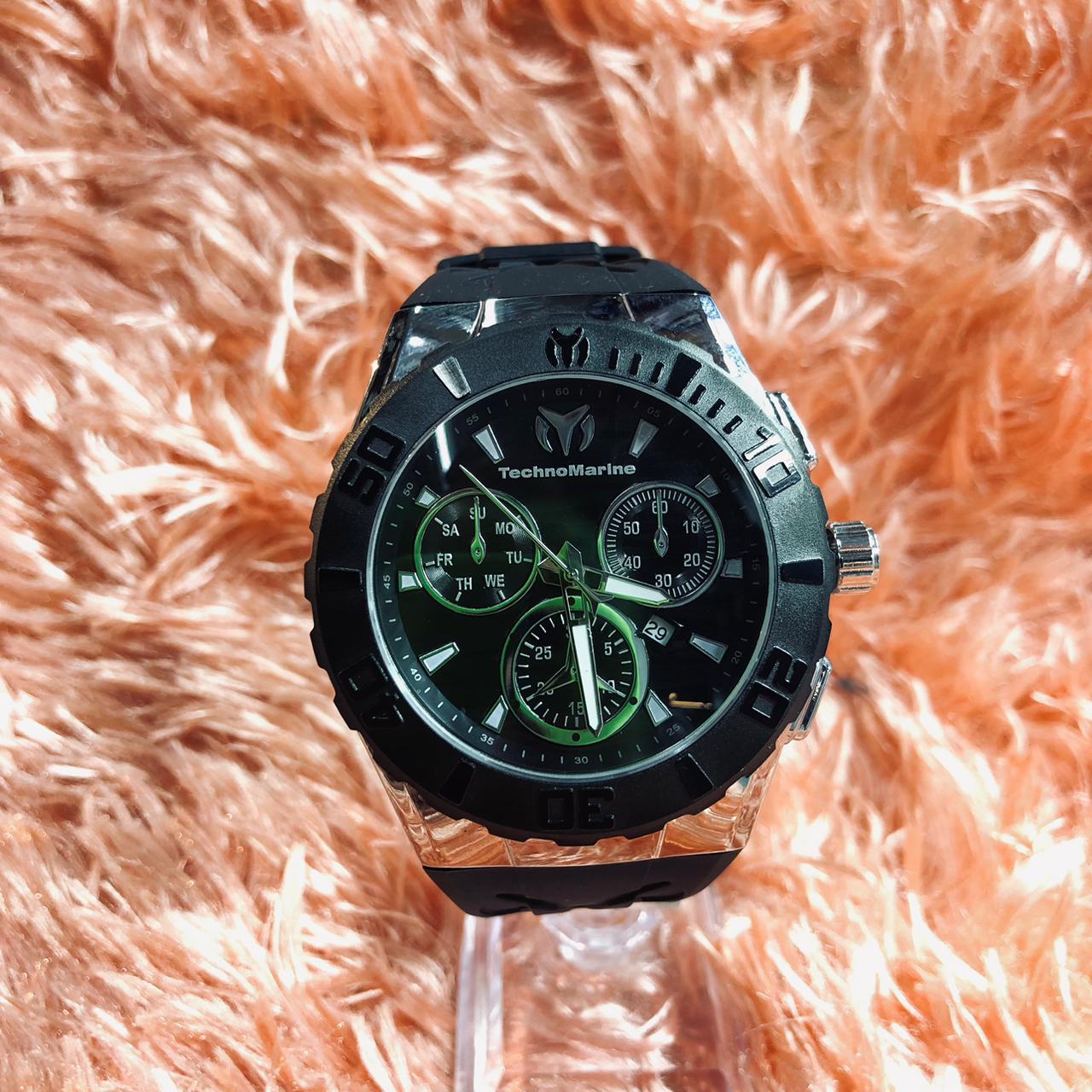 Technomarine Manta con Estuche Acrilico